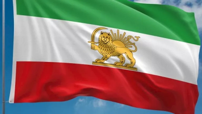 إيران تحذر من أن الفنادق التي تستضيف القوات الأمريكية قد تكون أهدافاً "مشروعة"