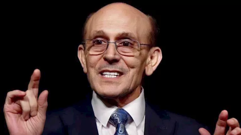 محمد صبحي: "إشاعة وفاتي تجربة موت بالنسبة لي وأحضر لمشروع مسرحي جديد"