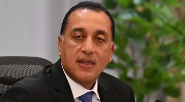 مدبولي يناقش تطورات الأوضاع الإقليمية مع اللجنة الاستشارية للشؤون السياسية