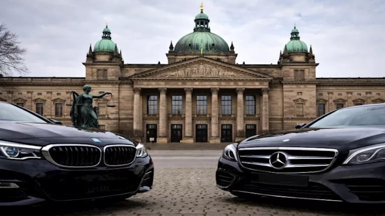 محكمة ألمانية تبرئ بي إم دبليو ومرسيدس من دعاوى المناخ