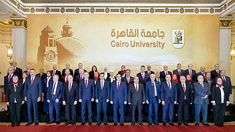 مجلس جامعة القاهرة يشيد بالسيسي لدعمه قضايا الأمة العربية