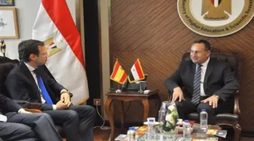 وزير التعليم العالي يبحث الشراكات الاستراتيجية مع إسبانيا وجامعة IE العالمية