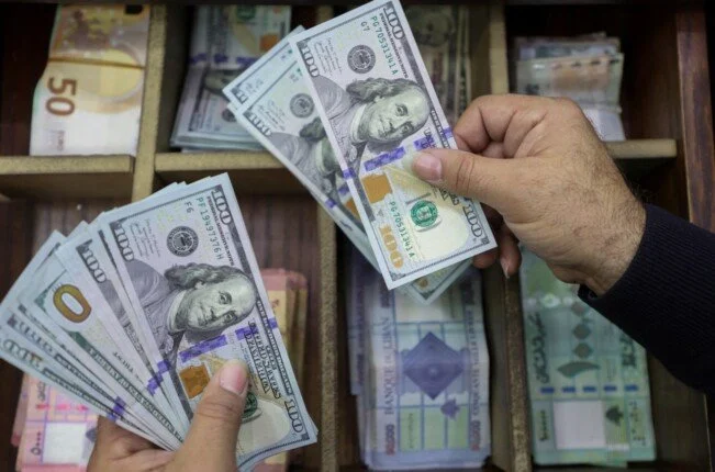 سعر الدولار بمكاتب الصرافة مساء اليوم الثلاثاء 7 أبريل 2026