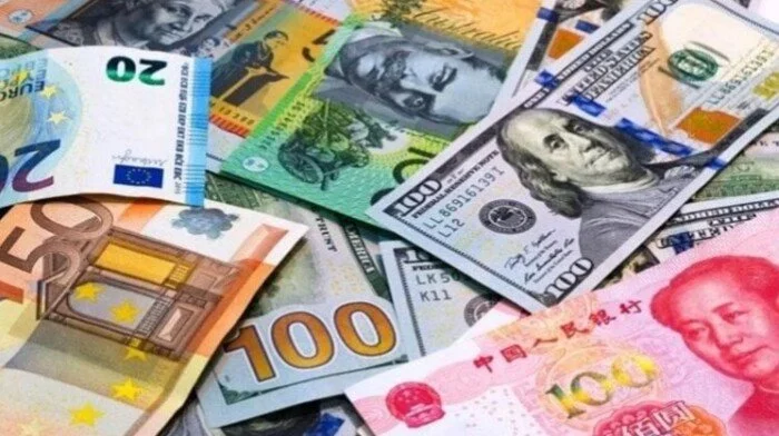 أسعار العملات العربية والأجنبية اليوم الثلاثاء 7 أبريل 2026