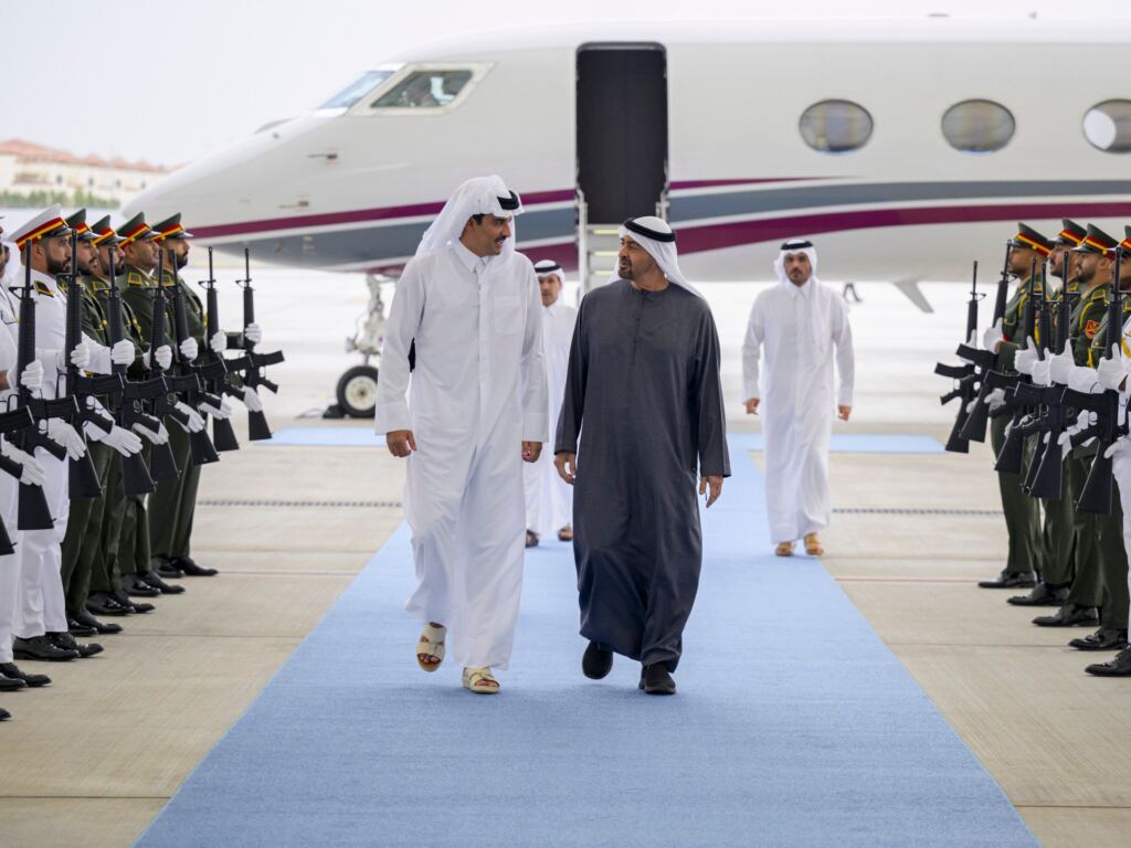 أمير قطر يناقش مع رئيس الإمارات أوضاع المنطقة وتداعياتها | أخبار