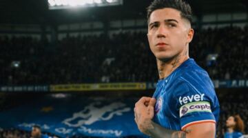 إنزو فيرنانديز يلمح لإمكانية الانتقال إلى الدوري الإسباني