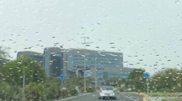 الإمارات.. أمطار متفاوتة ورياح نشطة حتى أول إبريل