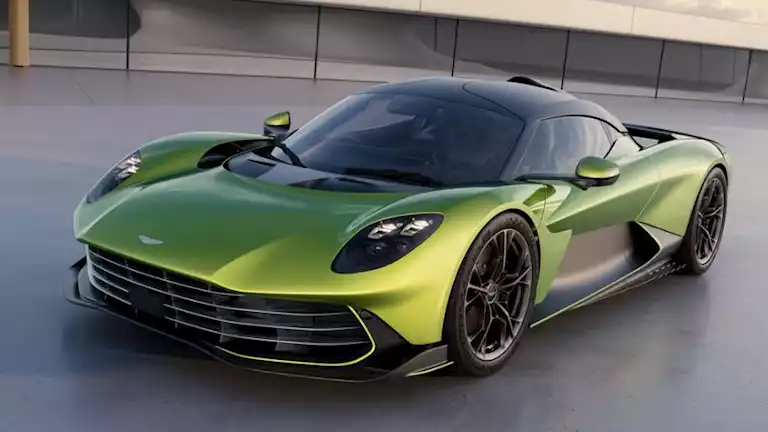 بسعر يبدأ من 61 مليون جنيه.. أستون مارتن تطرح أيقونتها Valhalla الخارقة