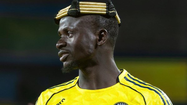 بشكتاش يترقب الصفقة المجانية.. ساديو مانى فى اختبار القرار.. الاستمرار في النصر أم عودة أخيرة إلى أوروبا؟