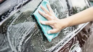 بعد 100 عام من الخدمة.. ختام حقبة غسيل السيارات يدوياً في السعودية – أخبار السعودية