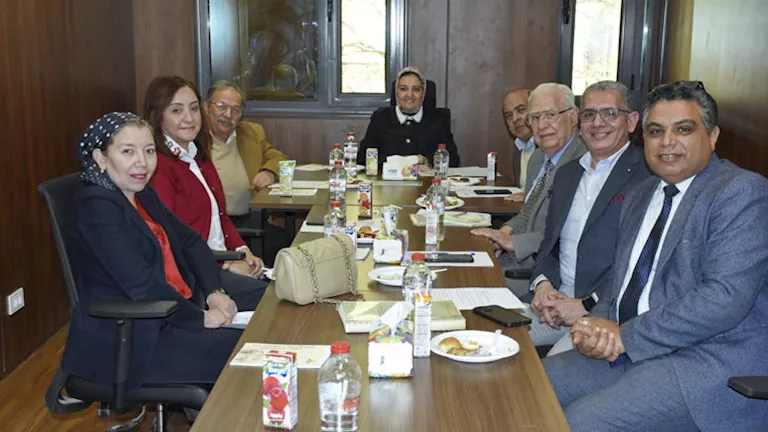 تدريب الطلاب وانتداب فنيين.. قرارات مستحدثة لمركز النانو تكنولوجي بجامعة عين شمس