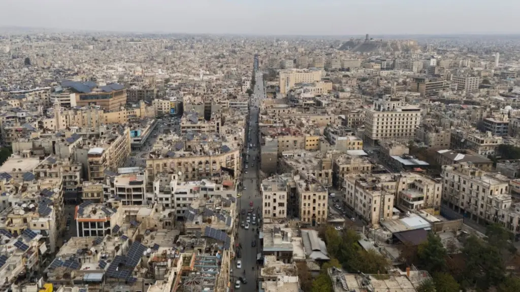 سورية تتطلع لاستثمار مليار دولار لإعادة إحياء خدمات البريد وشبكات الهاتف المحمول