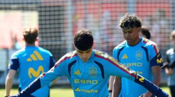 صور من تدريبات منتخب إسبانيا استعدادًا لمواجهة مصر وديًا.. لقطات