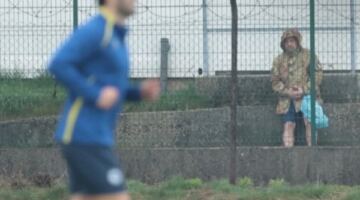 قبل مواجهة ملحق المونديال.. جاسوس إيطالي يتسلل لتدريبات البوسنة والهرسك