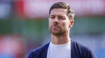 ليفربول يحدد مصير سلوت.. وتشابي ألونسو على أعتاب “أنفيلد”