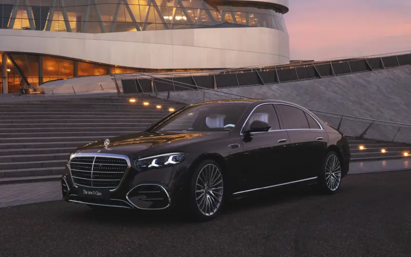 مرسيدس بنز الفئة S 2026: حينما يولد نجم من جديد ويكتسب قوة حاسوب فائق