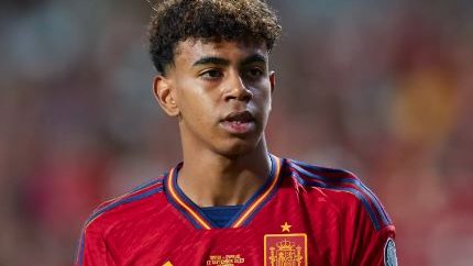 منتخب إسبانيا يطلب خفض دقائق لامين يامال أمام مصر