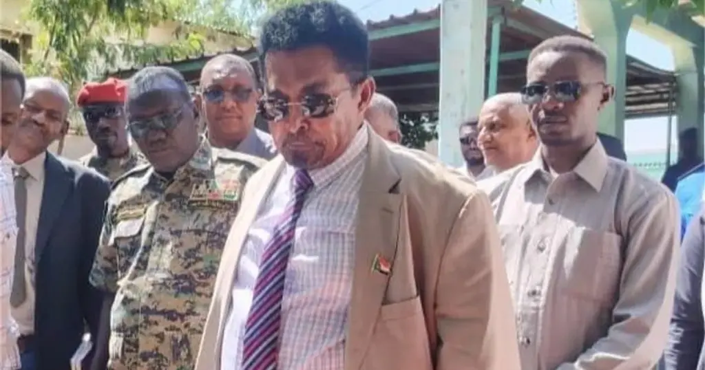 وزير سوداني يعلن عبر LinkedIn رغبته في وظيفة إضافية لضعف راتبه