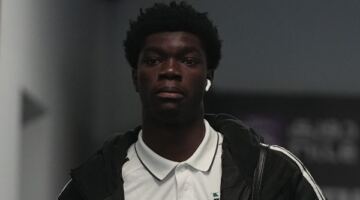 أرقامه مميزة ويتطور سريعا .. هل يكون ماجاسا خليفة ديانج في وسط الأهلي؟