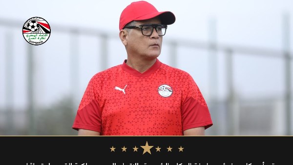 أوسكار رويز يعقد اجتماعًا مطولًا مع حكام دوري “نايل”