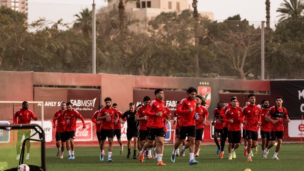 الأهلي يُعلن حالة الطوارئ قبل مواجهة سيراميكا كليوباترا بالدوري