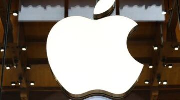 انتعاش أسهم “آبل” بعد تقارير طرح هاتف “آيفون” قابل للطي