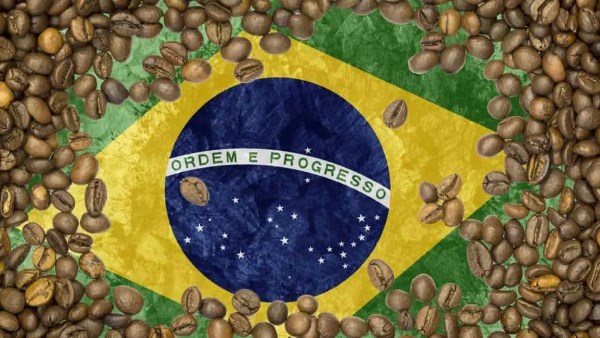 اندلاع حريق في المجمع الأولمبي بمدينة ريو دي جانيرو في البرازيل