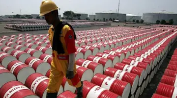 بعد وقف الحرب.. هبوط كبير في أسعار النفط والأسواق تتجه للاستقرار.