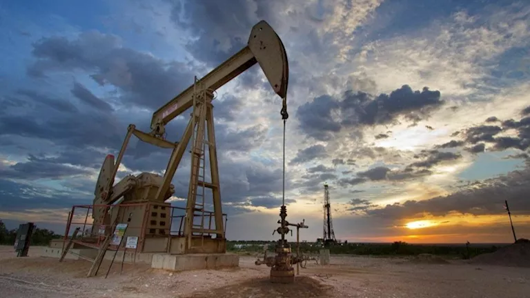 حرب إيران تنذر بإشعال أزمة طاقة عالمية.. هل يدخل النفط مرحلة “الشح”؟