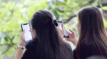 دوار، غثيان، إعياء… بسبب استخدام الهاتف.