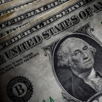 سعر الدولار مقابل الجنيه المصري في بداية تعاملات اليوم الجمعة 24 أبريل 2026