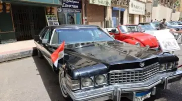 سيارة السادات تثير جدلاً بعد ظهورها في وسط القاهرة قبل أيام.. ماذا نعرف؟