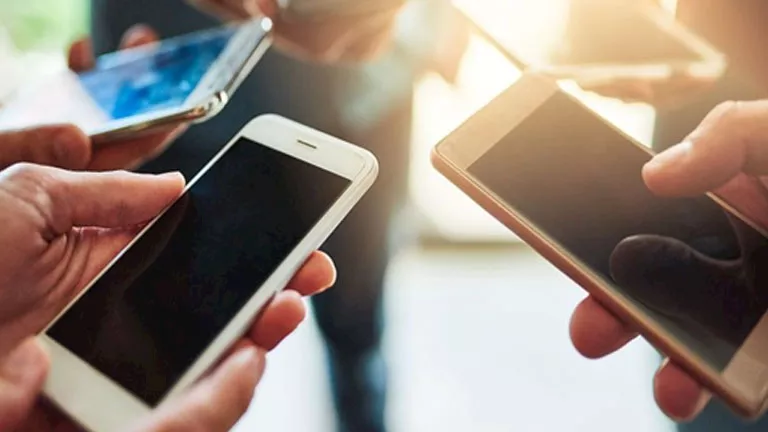 شركات الاتصالات طلبت زيادة الأسعار بنسبة تصل إلى 20%.. فما السبب؟