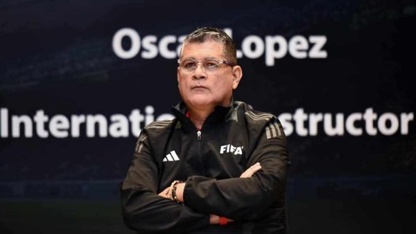 شوبير: أوسكار رويز لا يصلح لإدارة لجنة الحكام