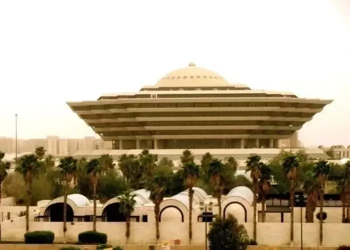 صحيفة المرصد – تنفيذ حكم القتل حدًا بحق المواطن زيد المري وآخر كويتي الجنسية في المنطقة الشرقية.. والكشف عن الجرائم التي ارتكباها