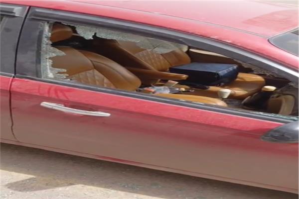 ضبط عاطل كسر زجاج سيارة وسرق هاتفاً بالإسكندرية