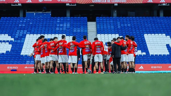 طبيب المنتخب يوضح تفاصيل إصابة إسلام عيسى ومحمد هاني