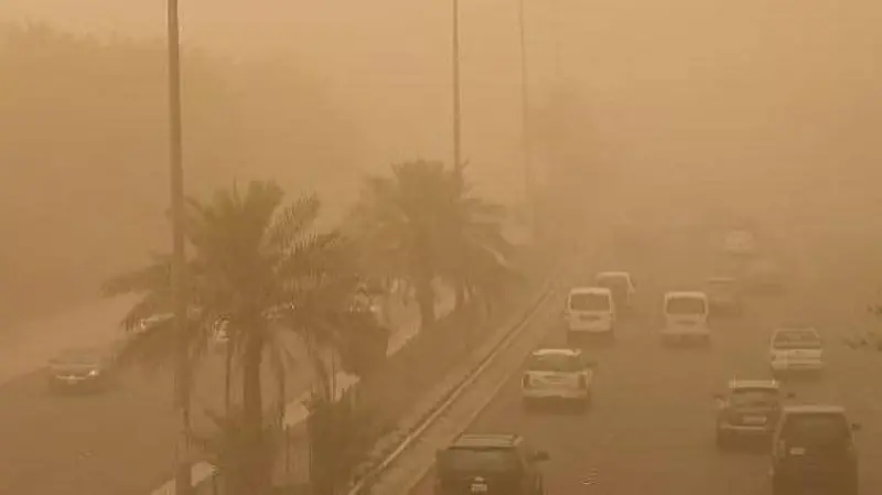 عوالق ترابية تُنذر بانخفاض الرؤية في جدة – أخبار السعودية