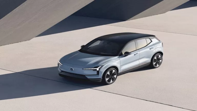 فولفو تعلن عن النسخة الأحدث من سيارتها EX30 الكهربائية.. التفاصيل