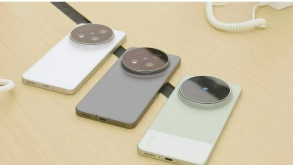 «فيفو» تطرح X300 Ultra .. سعر ومواصفات الهاتف الرائد