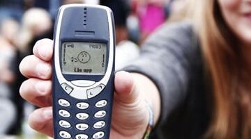 كيف صنعت نوكيا تاريخ الهواتف المحمولة في العالم