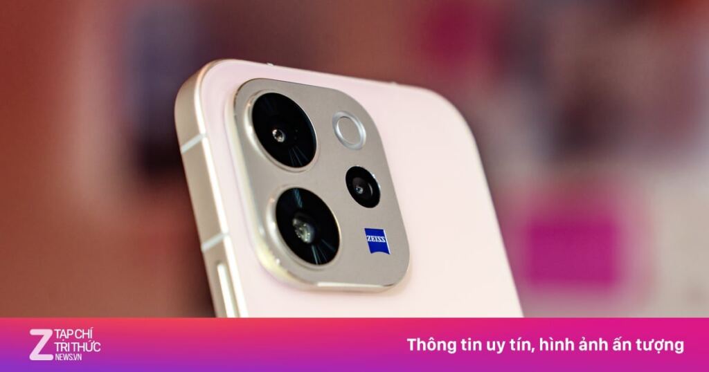 ما الذي تقدمه زايس لجهاز فيفو V70؟