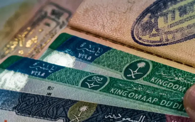 ماذا لو أن أكبر مخاوفك من انتهاء التأشيرة… تم إلغاؤها نهائياً؟ هكذا حررت “هيئة الجوازات السعودية” المقيمين بـ 7 أيام رصيد و 3 أيام هامش أمان.