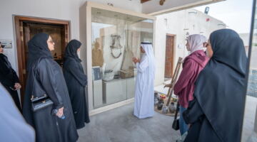 معهد الشارقة للتراث ينظم زيارة ميدانية لطلبة الماجستير في كلباء