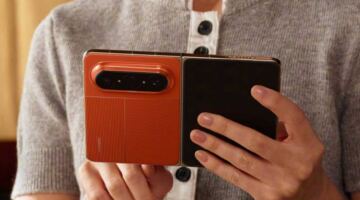 هواوي تنفرد بطرح أول هاتف “عريض” قابل للطي