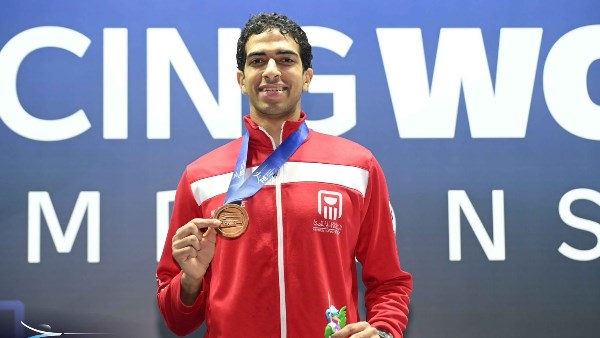 وزير الرياضة يبارك لأحمد هشام ببرونزية بطولة العالم للسلاح في البرازيل