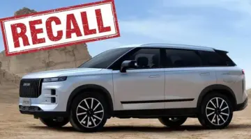 يتم استدعاء هاتف Jaecoo J7 عالميًا بسبب خلل في النظام الكهربائي قد يتسبب في تعطل الجهاز.