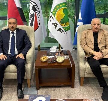 أبو ريدة يبحث مع وزير الشباب والرياضة الجزائري تعزيز العلاقات
                                                
                                                
                                                    15/05/2026 09:05 م
                                                
                                                
                                                    استقبل المهندس هاني أبوريدة، رئيس الاتحاد المصري لكرة القدم، وليد صادي، وزير الشباب والرياضة الجزائري….