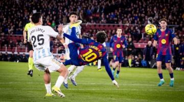 ألافيس يفاجئ برشلونة ويخطف فوزًا بهدف في الدوري الإسباني 14/05/2026 01:02 ص خسر فريق برشلونة أمام مضيفه ديبورتيفو ألافيس بهدف دون رد، في المباراة التي جمعتهما مساء الأربعاء على ملعب «مينديزوروتزا»، ضمن منافسات الجولة الـ36 من الدوري الإسباني.