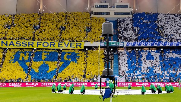 التاريخ ينحتز للأزرق.. الهلال يتفوق على النصر قبل قمة الدوري السعودي                                                                                                                                                       12/05/2026 12:57 م                                                                                                                                                       تتجه أنظار عشاق الكرة العربية والسعودية ، نحو ملعب الأول بارك في العاصمة الرياض لمتابعة مباراة النصر أمام منافسه وغريمه التقليدي الهلال، .. النزيد